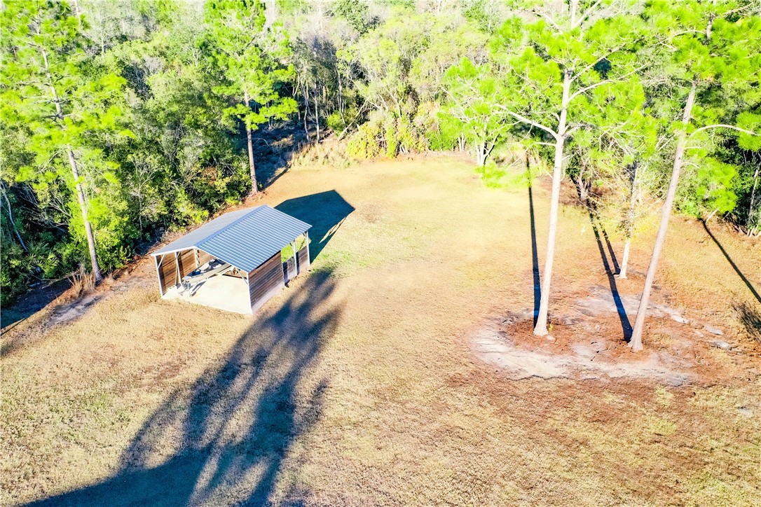 5877 Old River Road
