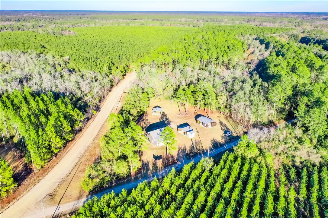 5877 Old River Road