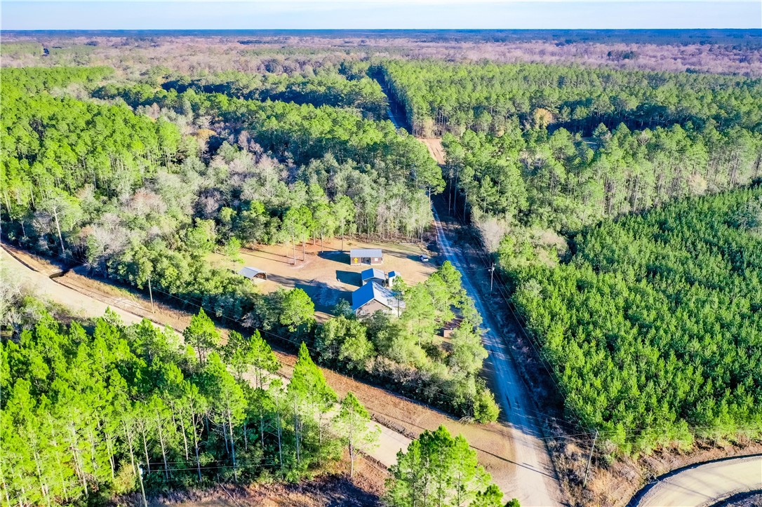 5877 Old River Road