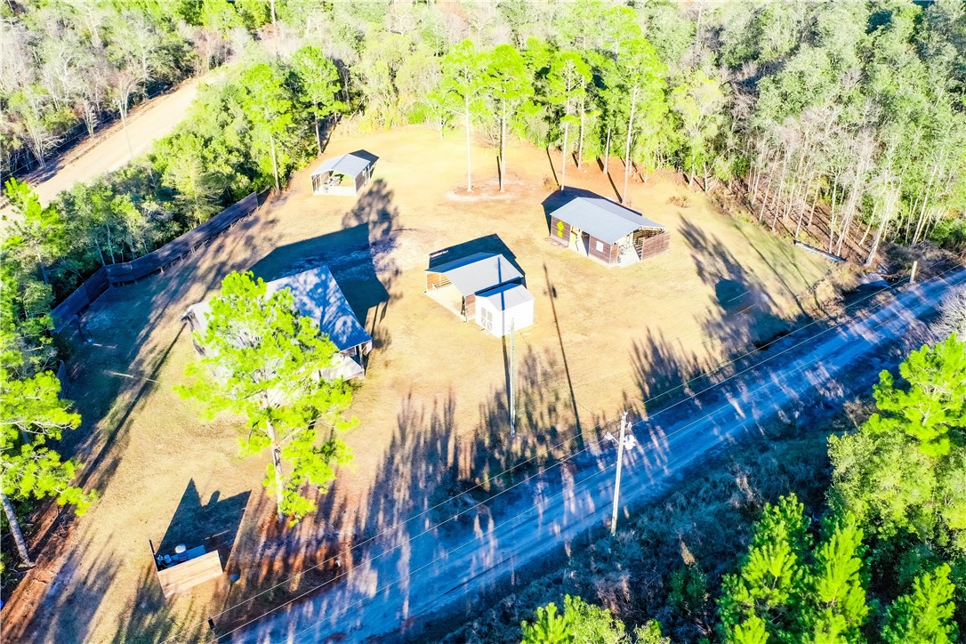 5877 Old River Road