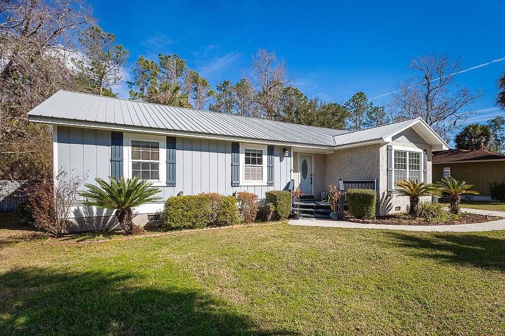 231 Yacht Road