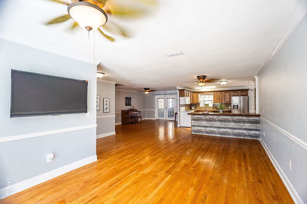 231 Yacht Road