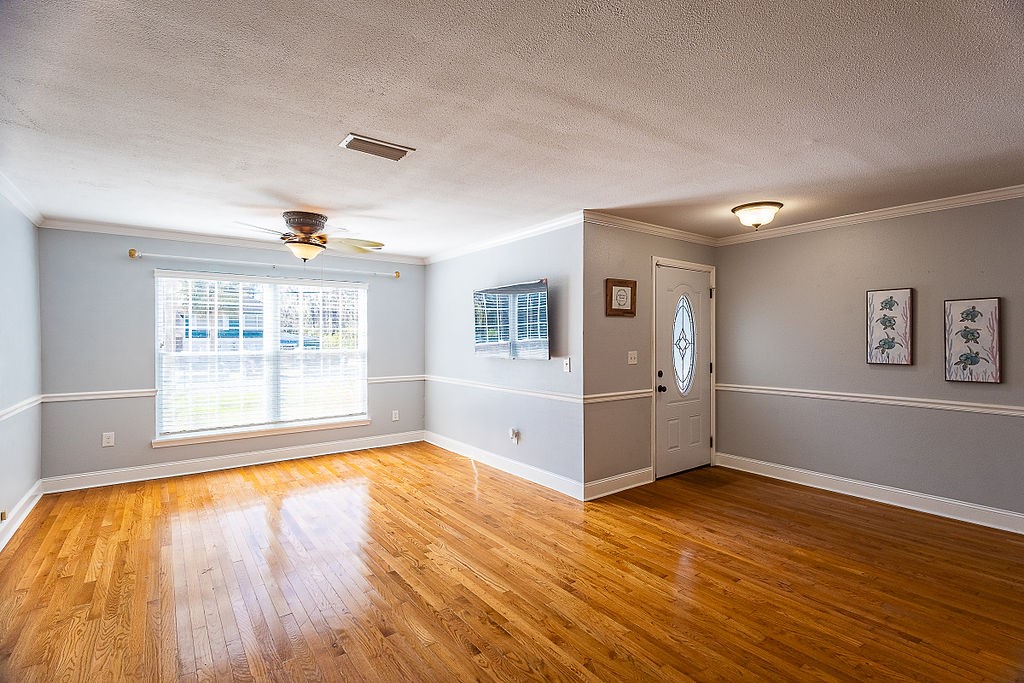 231 Yacht Road