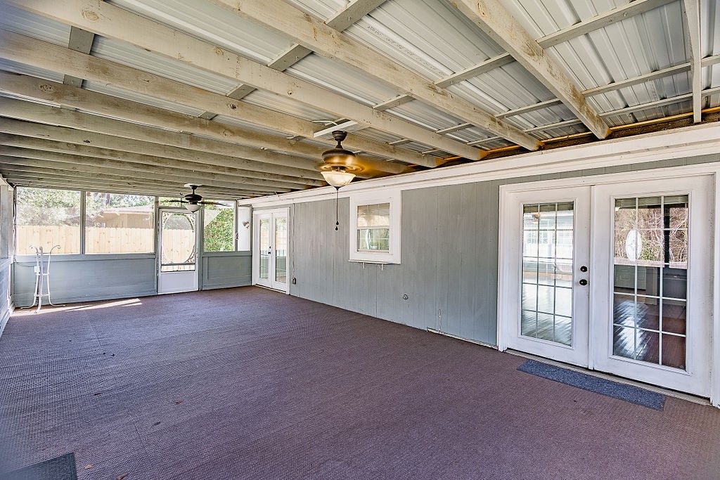 231 Yacht Road