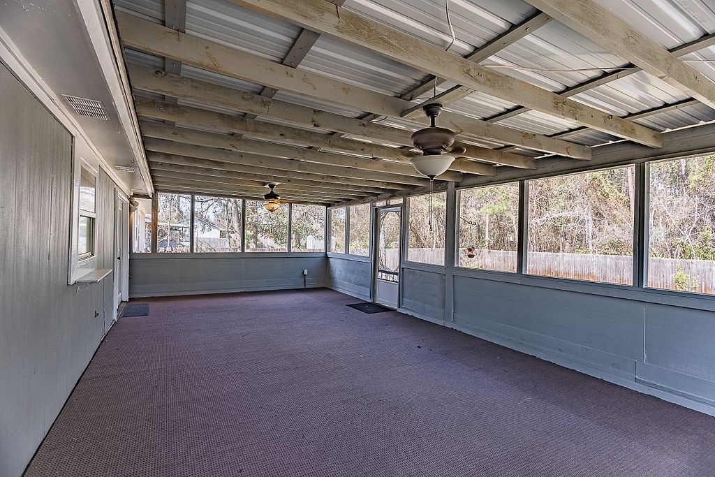 231 Yacht Road