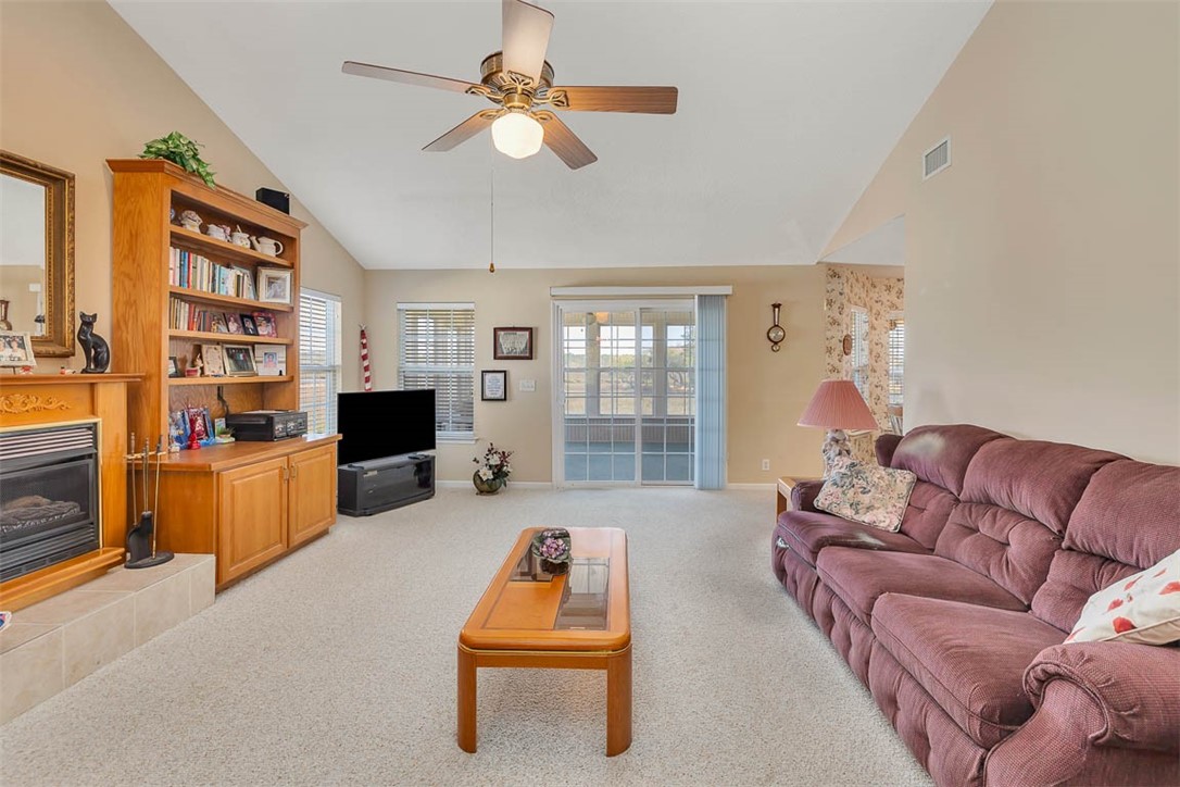1056 Fidder's Trace