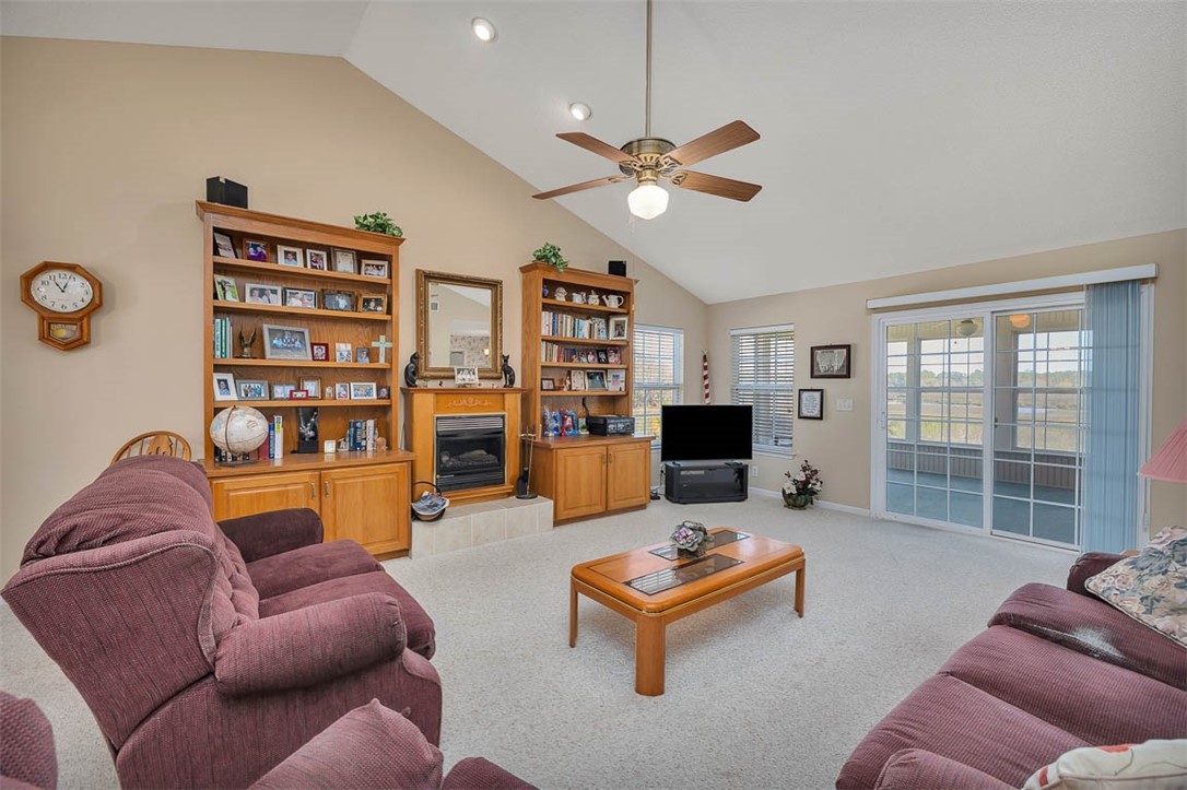 1056 Fidder's Trace