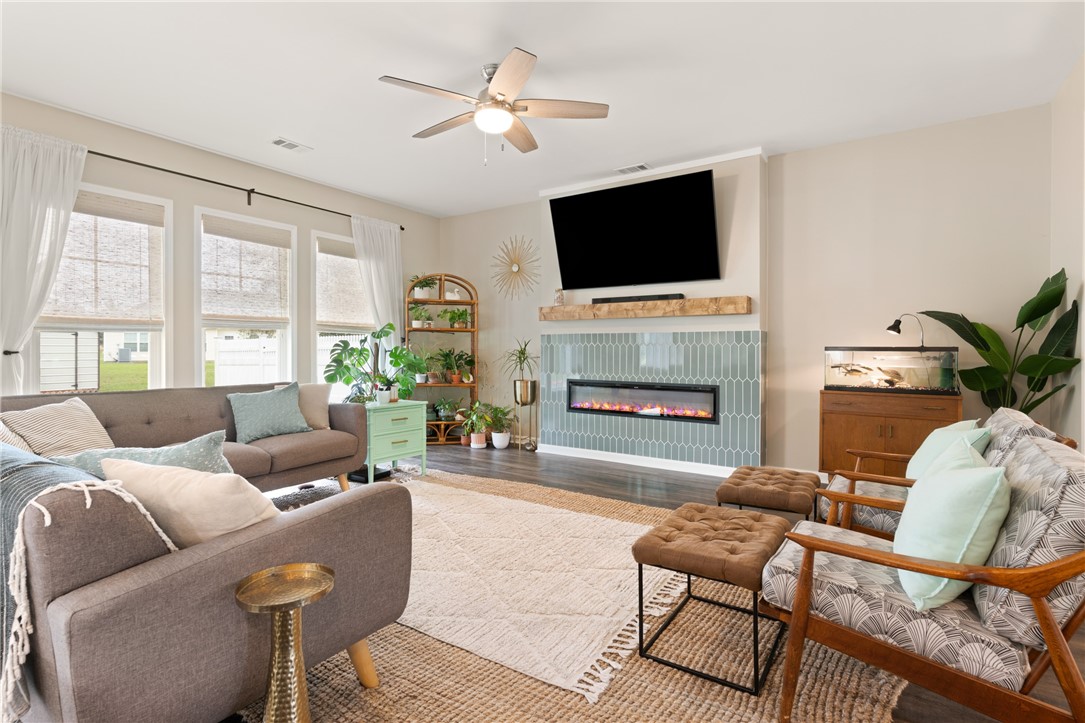 1104 Autumns Wood Circle