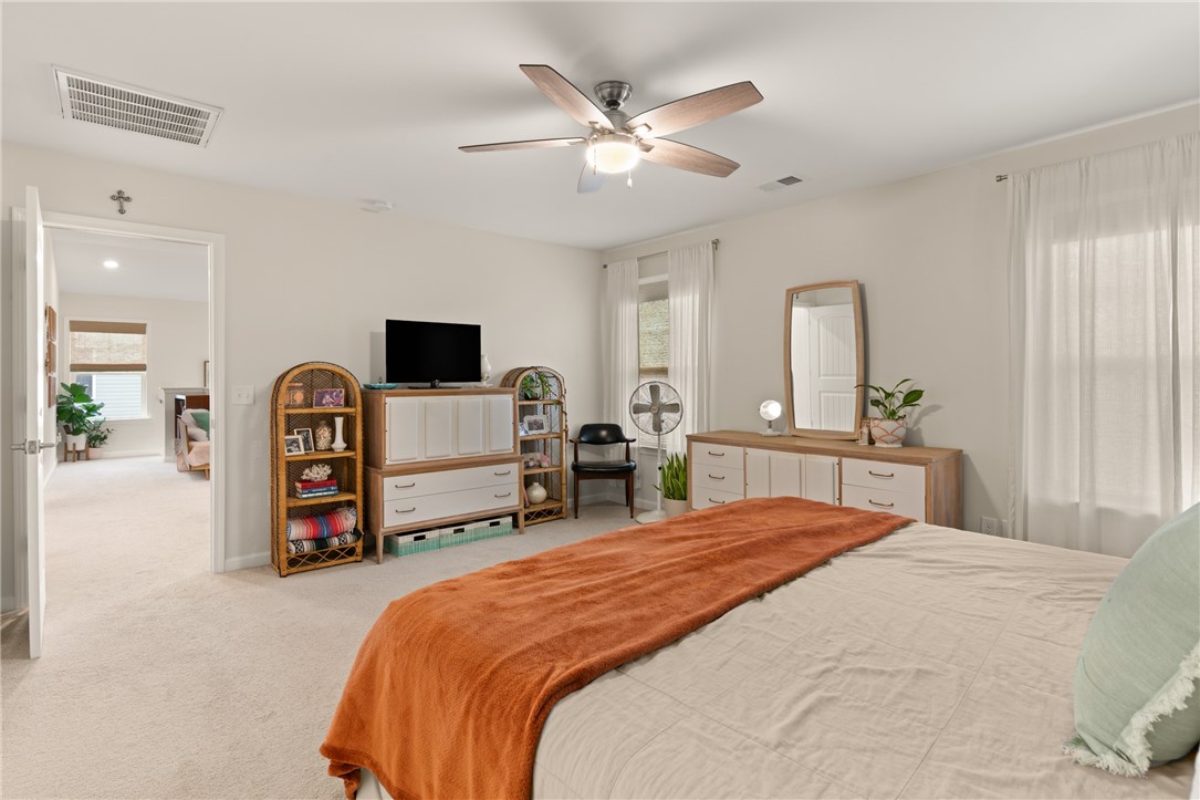 1104 Autumns Wood Circle