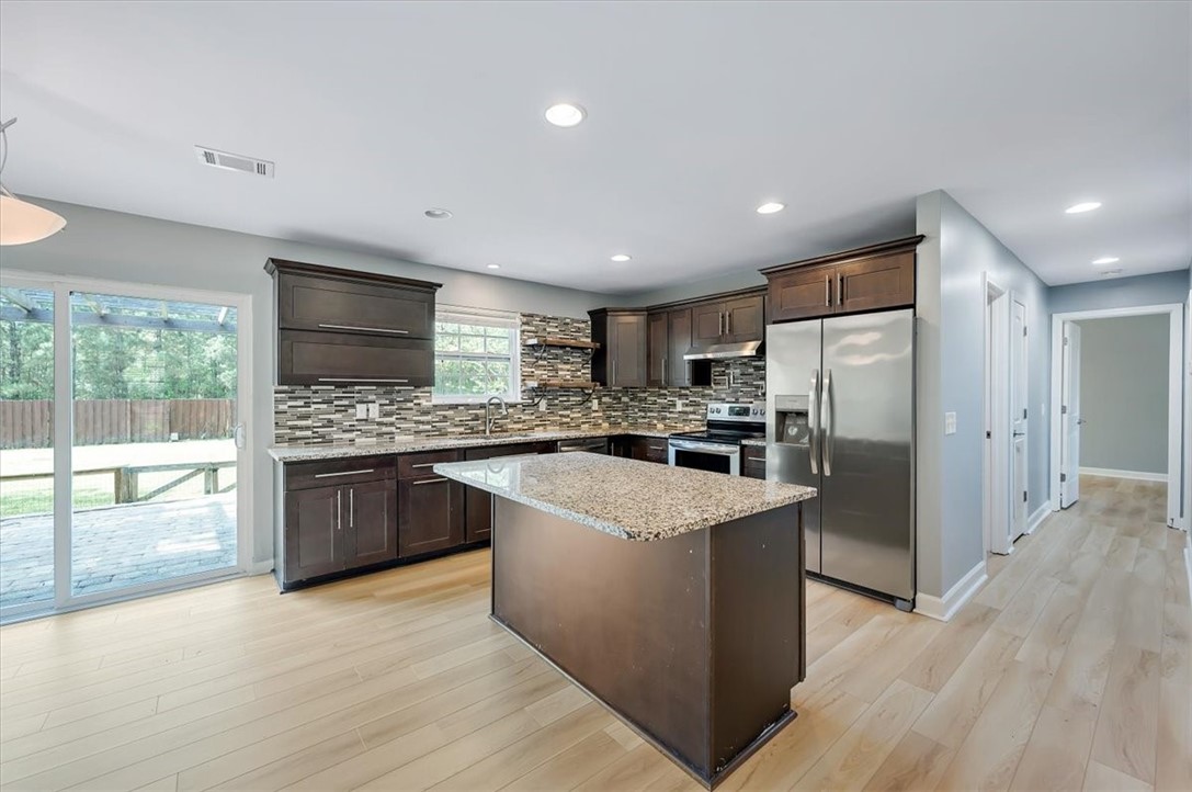 313 W Whatley Drive