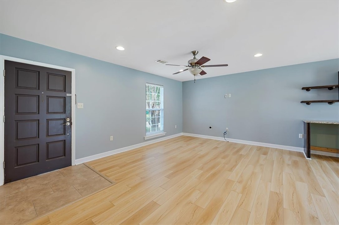 313 W Whatley Drive