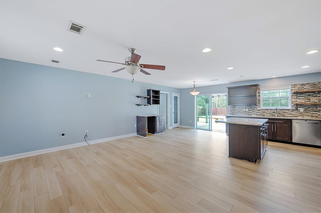313 W Whatley Drive