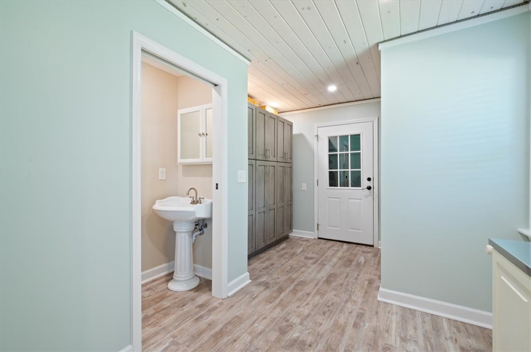 112 Fancy Bluff Circle
