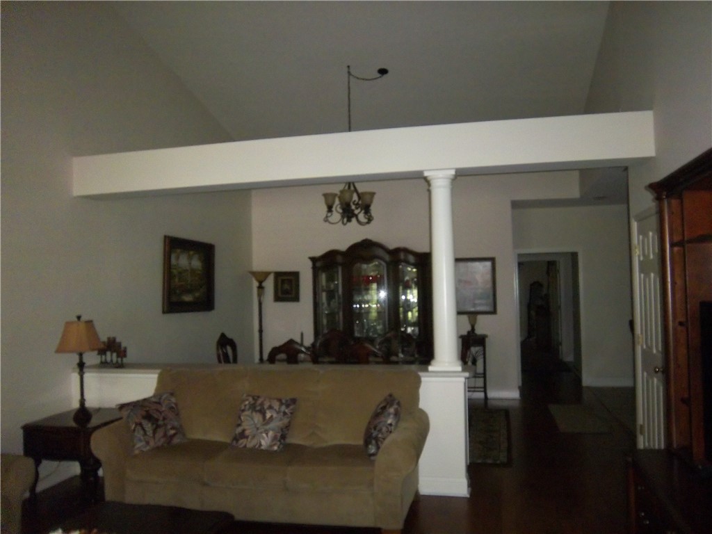 204 Peppertree Crossing Ave 204