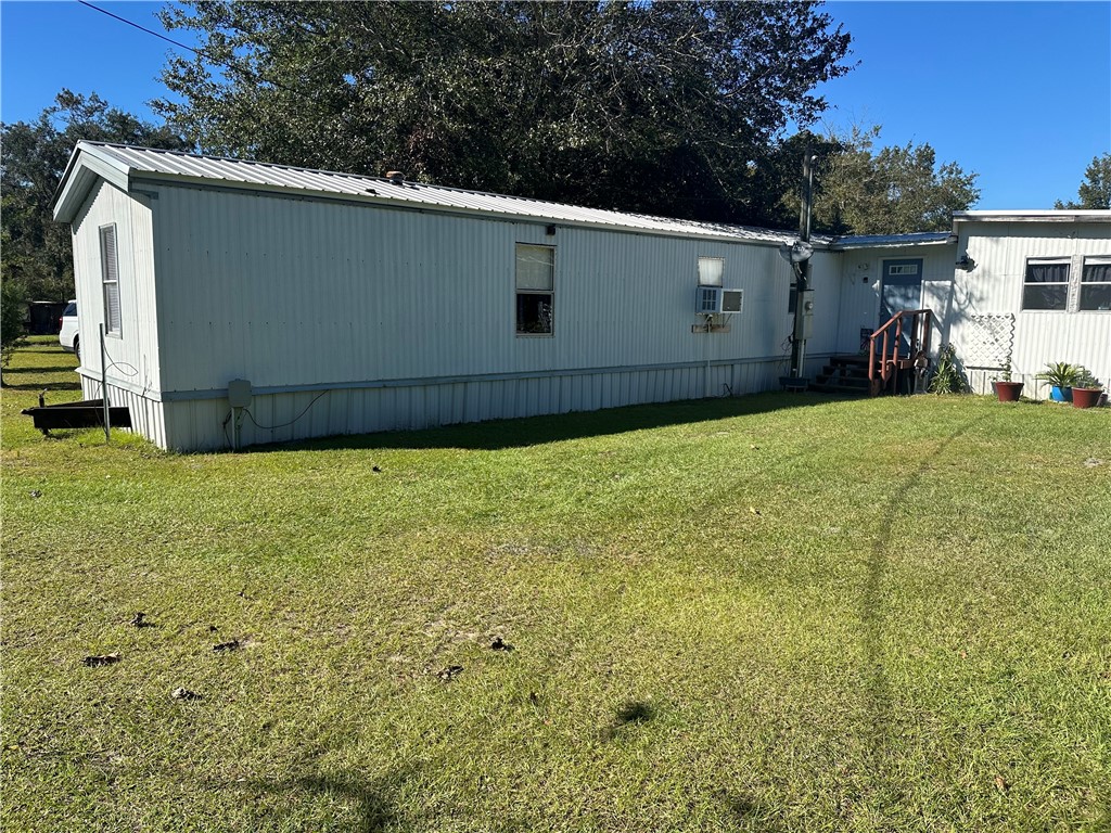 743 Sandy Loop
