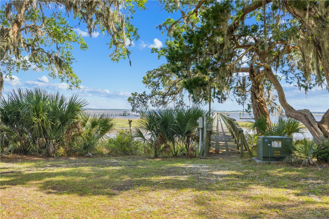 1232 Riverpoint Lane NE