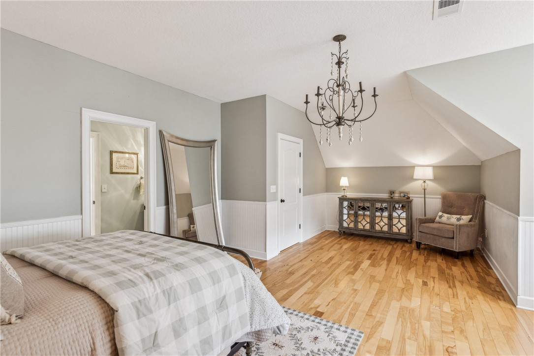 1232 Riverpoint Lane NE