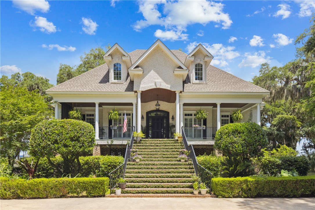 1232 Riverpoint Lane NE