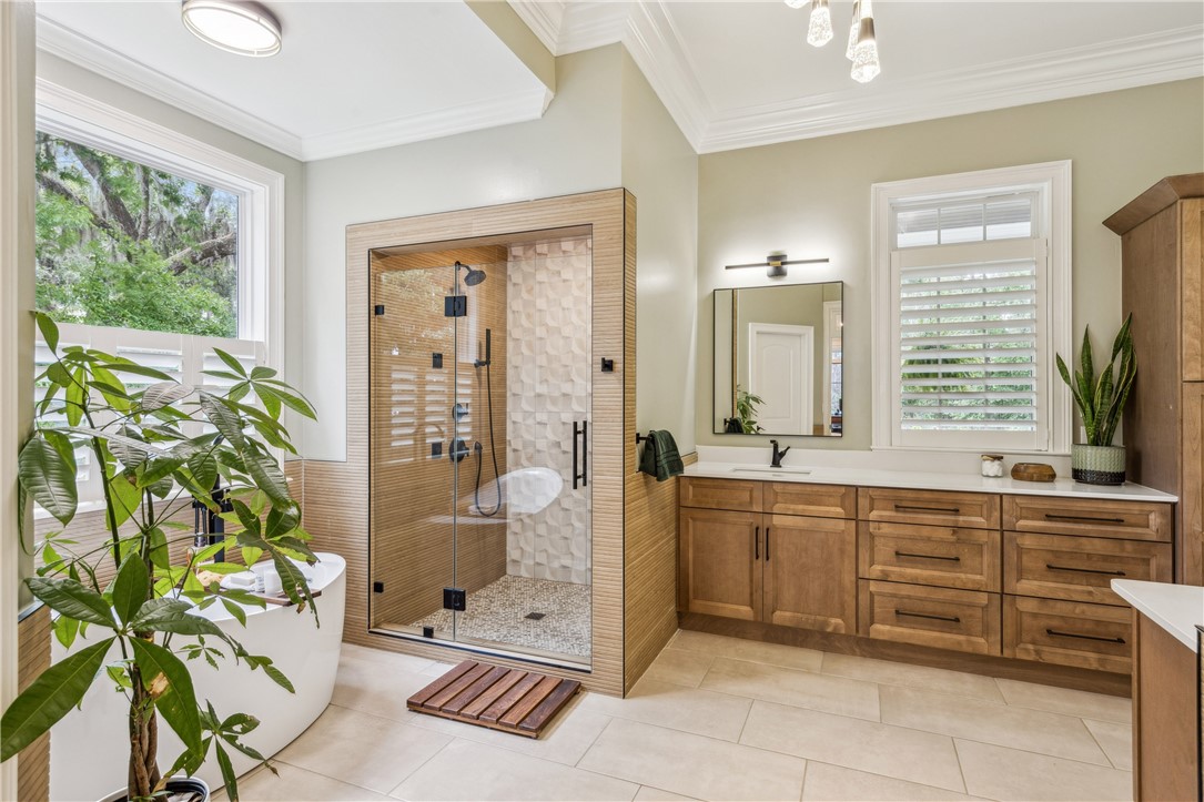 1232 Riverpoint Lane NE