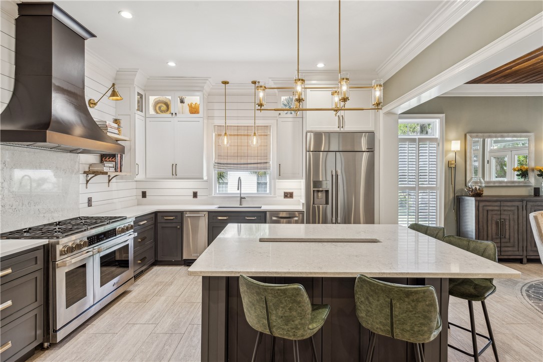 1232 Riverpoint Lane NE