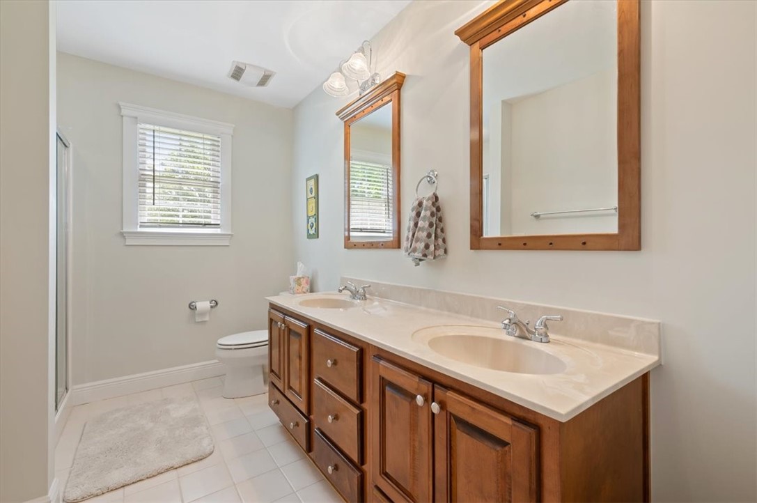 1121 Fair Hope Drive NE