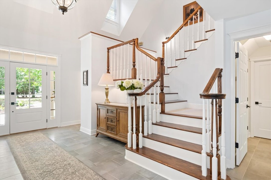 1121 Fair Hope Drive NE