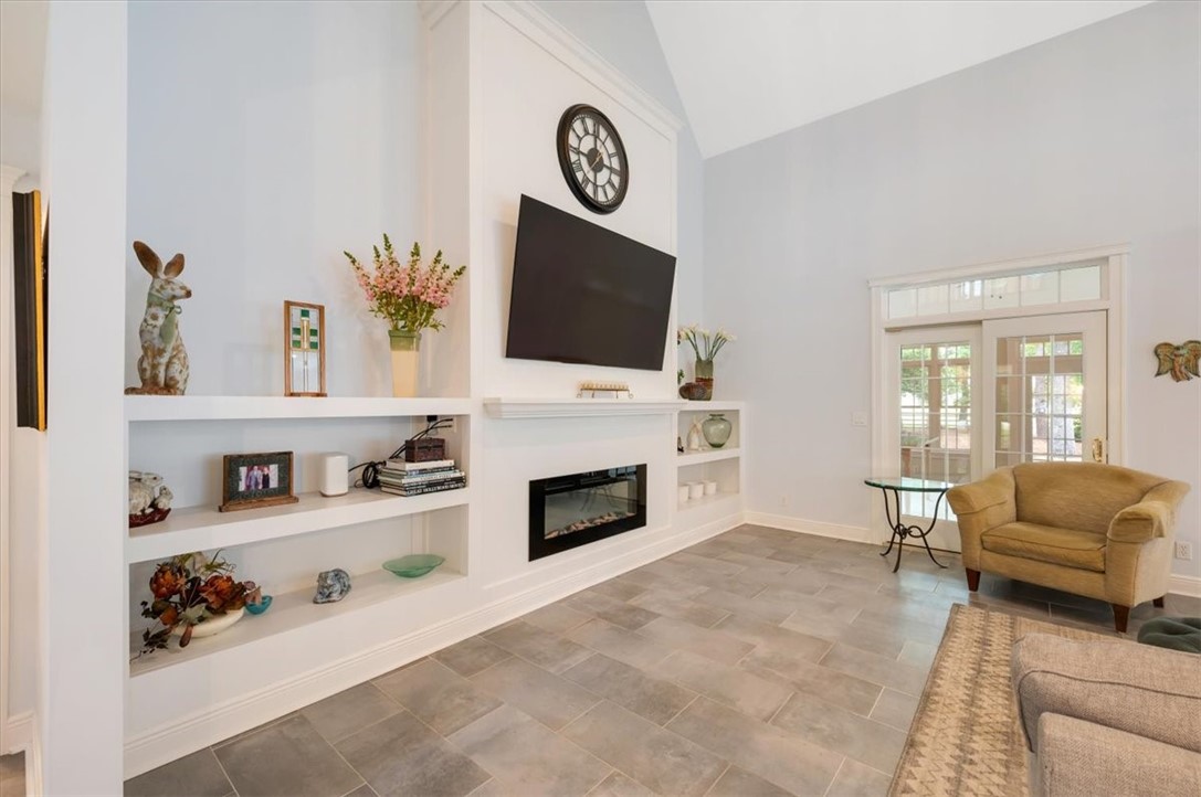 1121 Fair Hope Drive NE