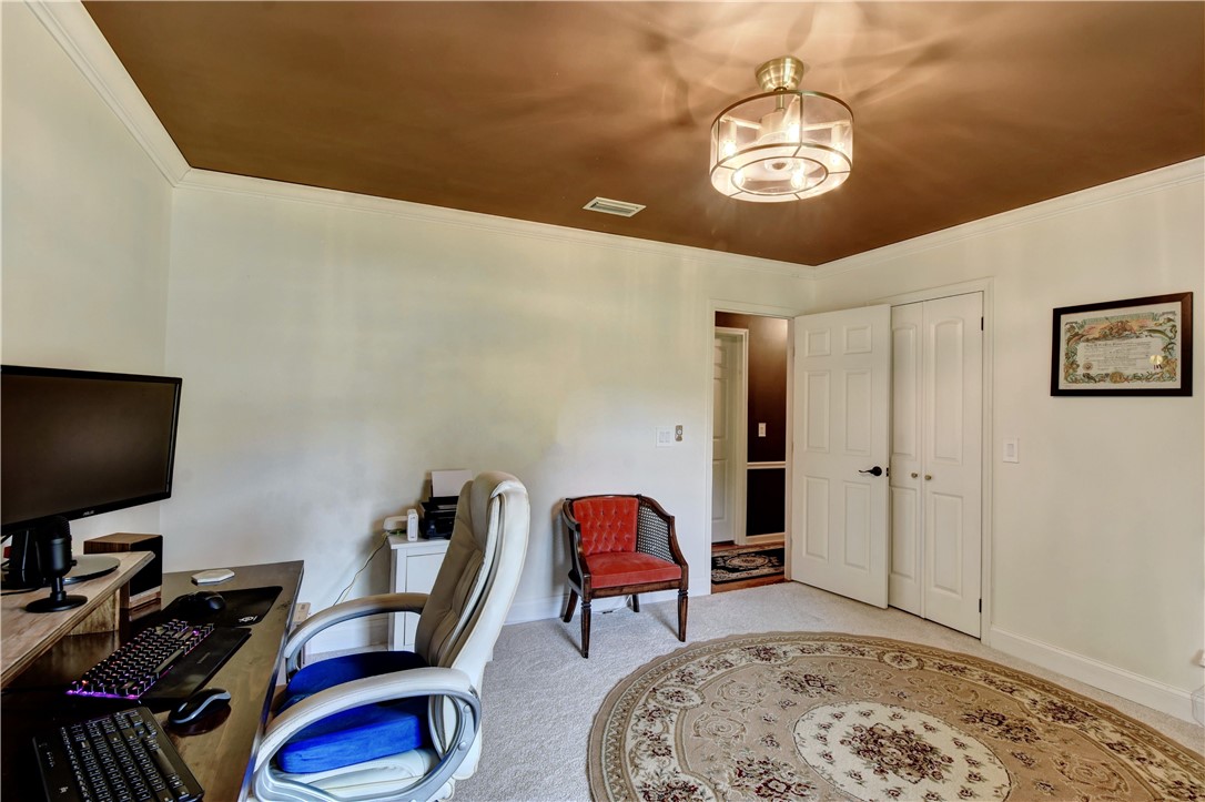 106 Honeybee Lane