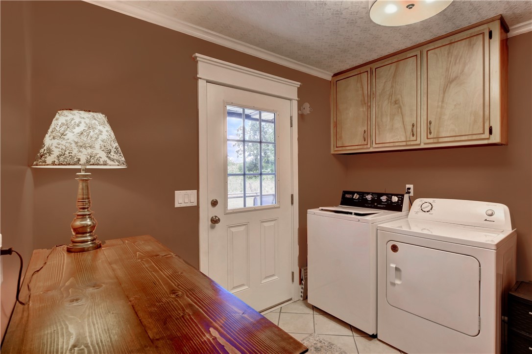 106 Honeybee Lane