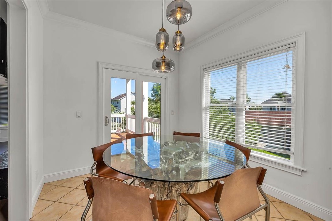 100 Lanier Island Circle