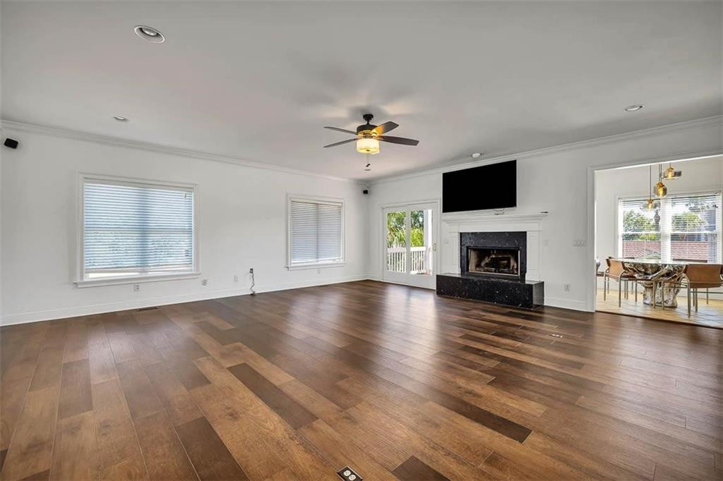 100 Lanier Island Circle