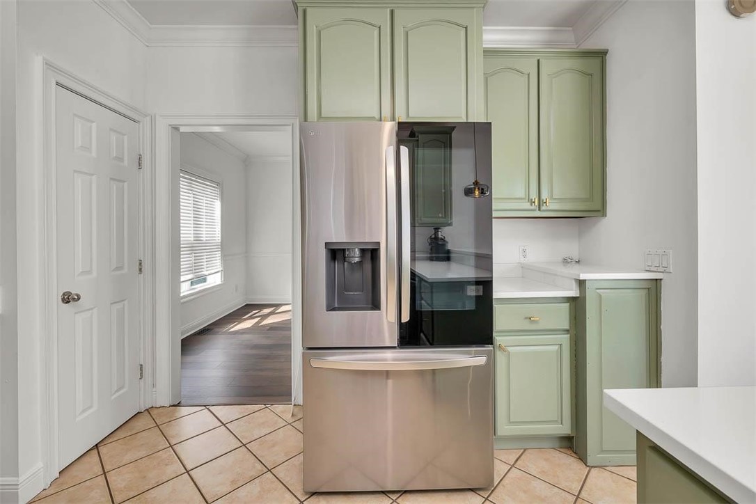 100 Lanier Island Circle