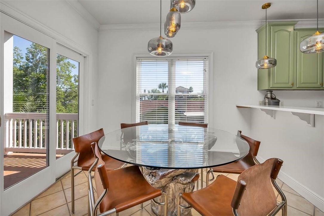 100 Lanier Island Circle