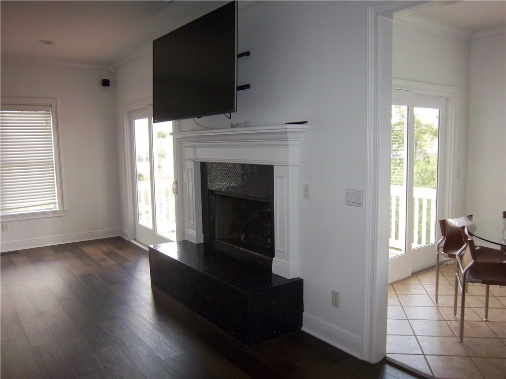 100 Lanier Island Circle