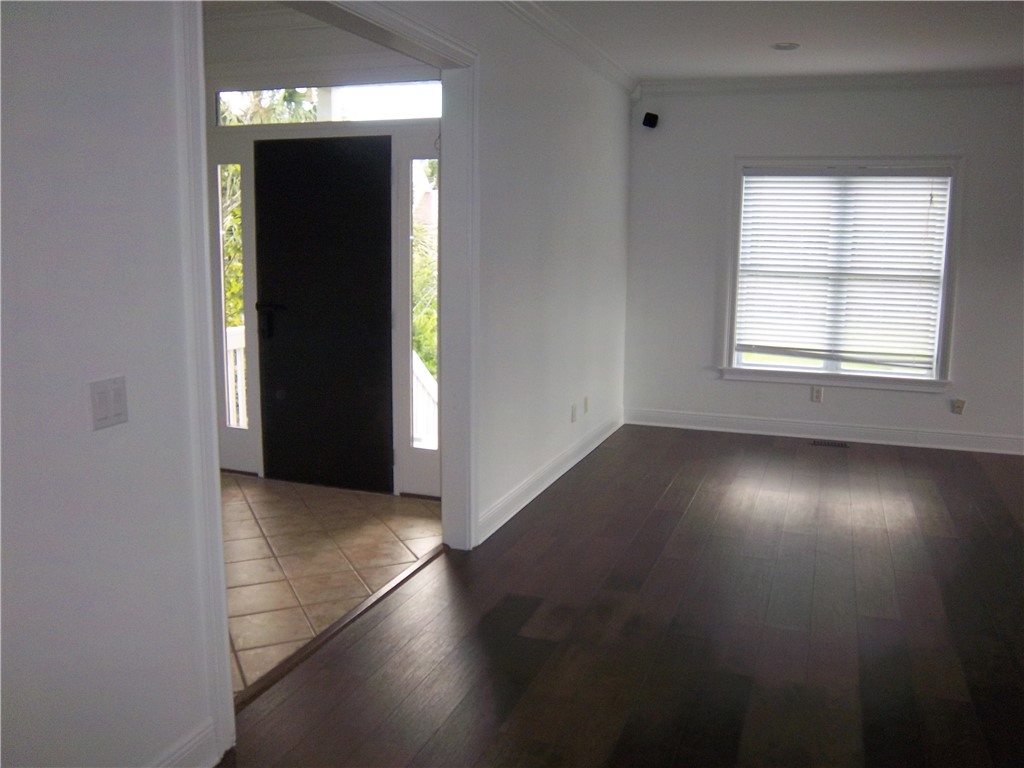 100 Lanier Island Circle