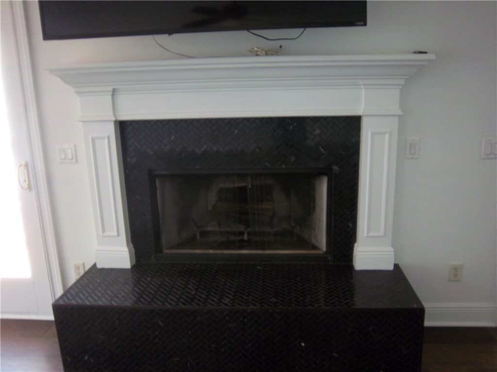 100 Lanier Island Circle