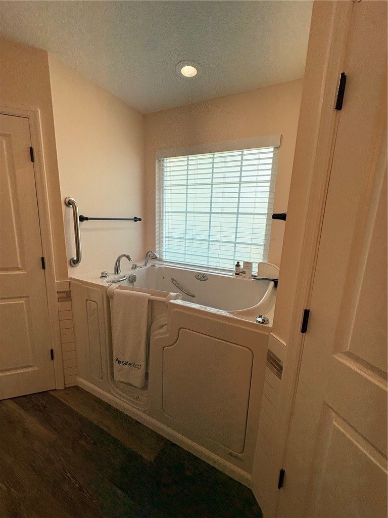 1194 SE Redfish Drive