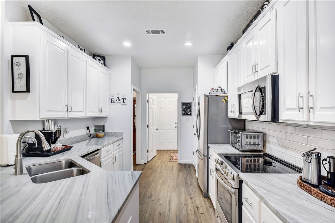 121 Baywood Circle