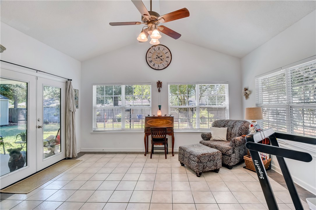121 Baywood Circle
