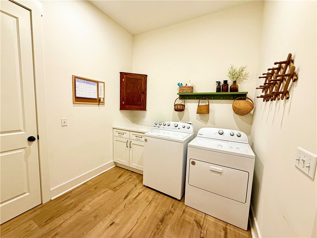 153 PALMERA Lane