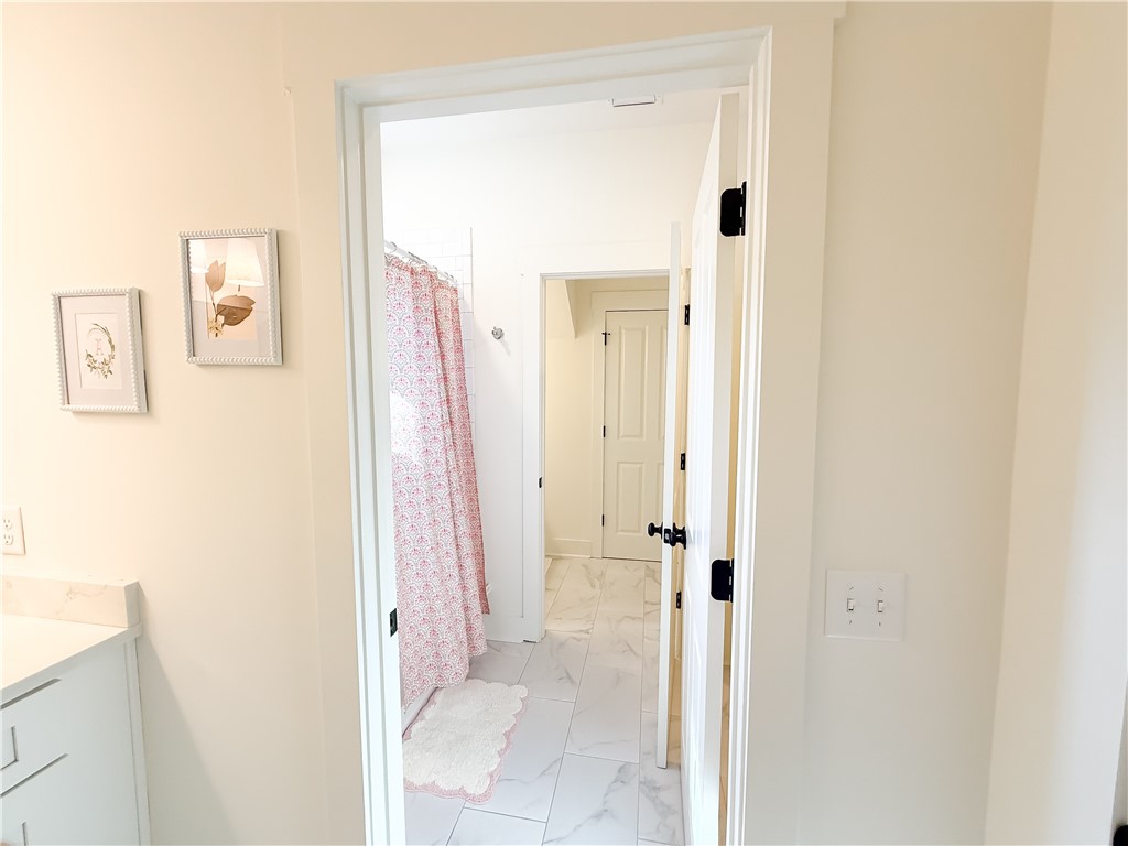 153 PALMERA Lane