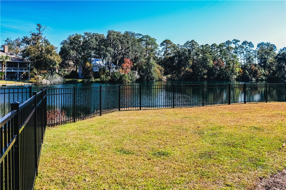 153 PALMERA Lane