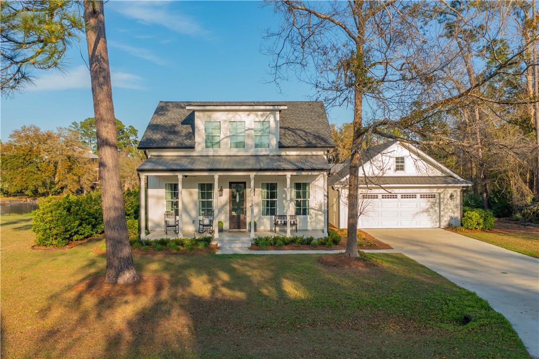 153 PALMERA Lane