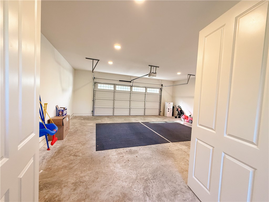 153 PALMERA Lane