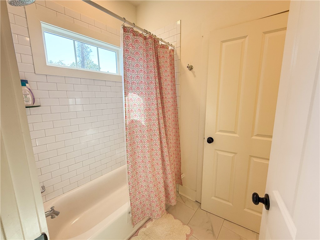 153 PALMERA Lane