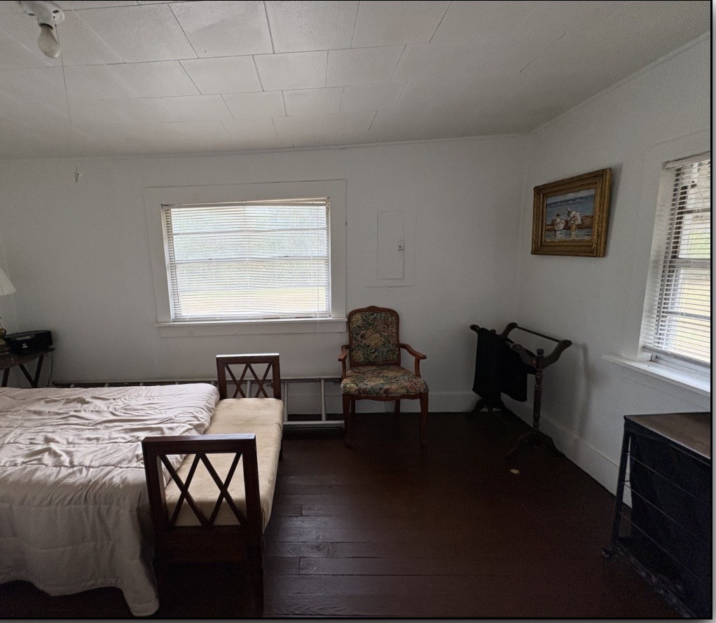 11817 HIGHWAY 99 Highway