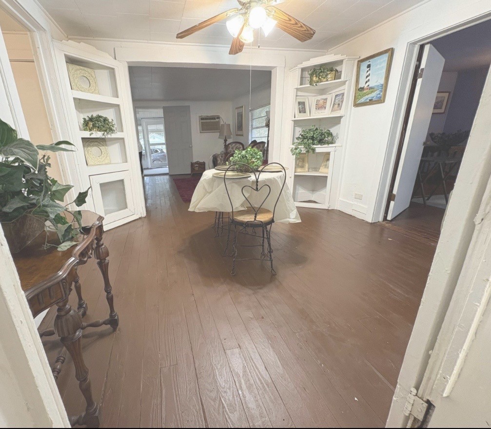 11817 HIGHWAY 99 Highway