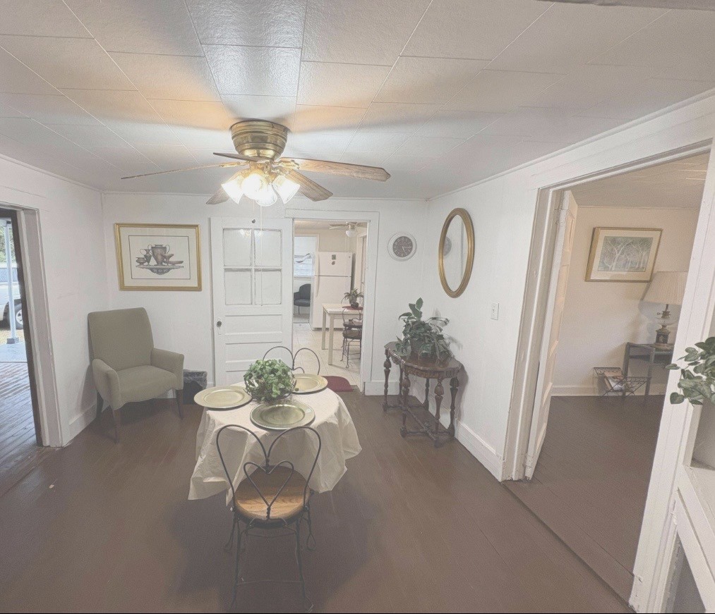 11817 HIGHWAY 99 Highway