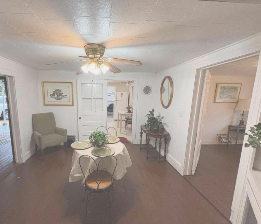 11817 HIGHWAY 99 Highway