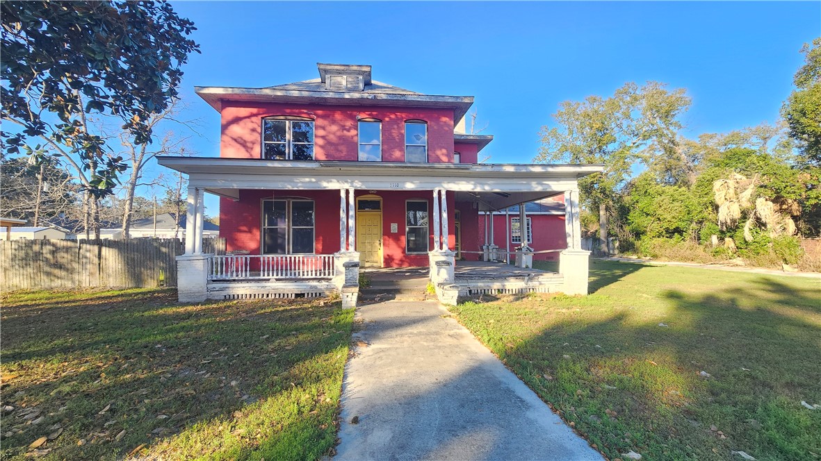 1110 Elizabeth Street